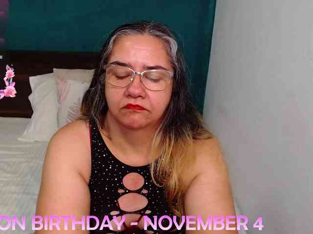 scarlett-dubois scarlett-dubois