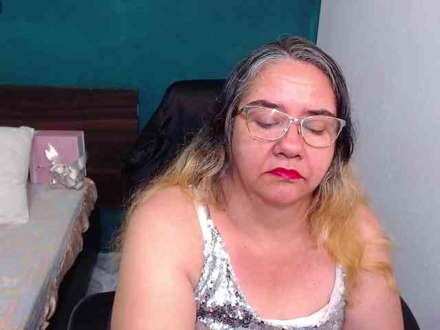 sexcam live Scarlett-dubois