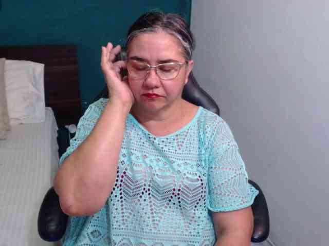 scarlett-dubois webcam