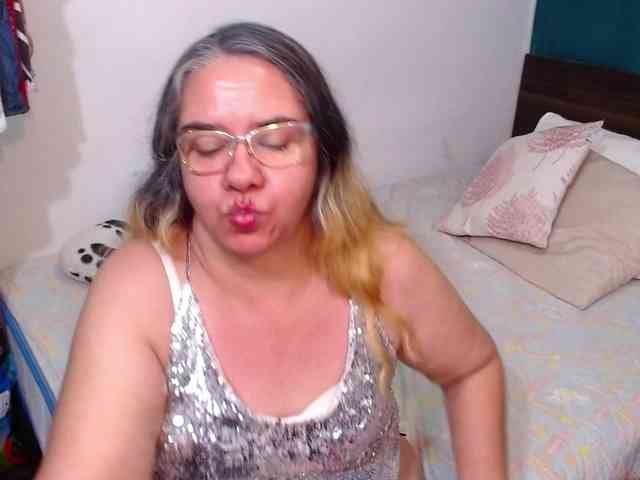 scarlett-dubois webcam