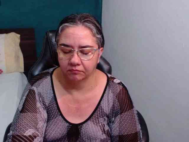 scarlett-dubois webcam