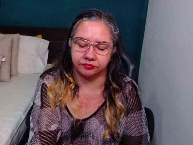 scarlett-dubois webcam