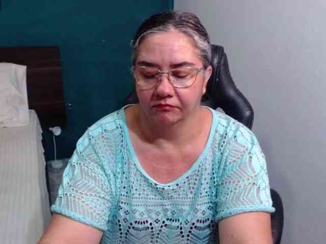 scarlett-dubois webcam