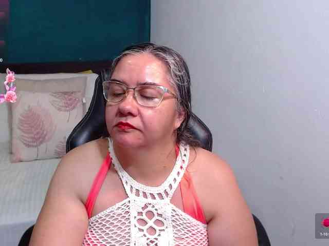 scarlett-dubois webcam
