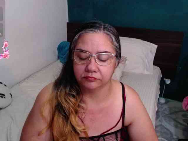 scarlett-dubois webcam