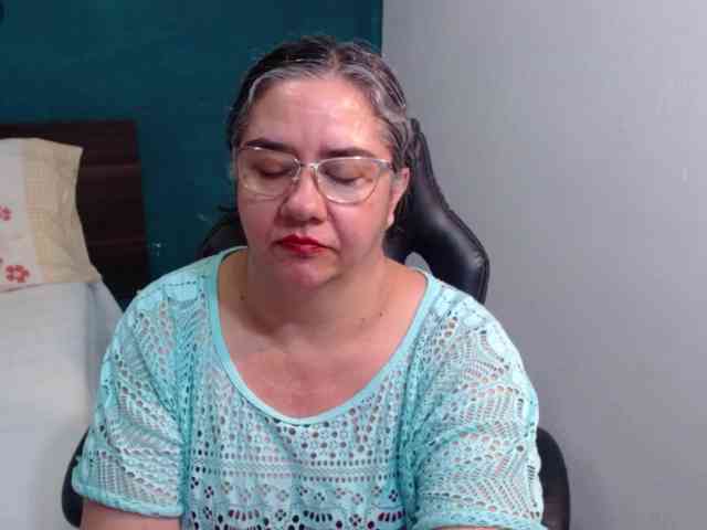 scarlett-dubois scarlett-dubois