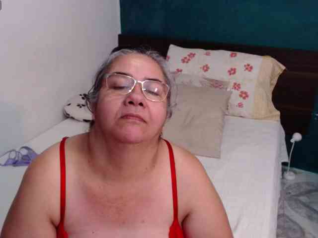 scarlett-dubois webcam