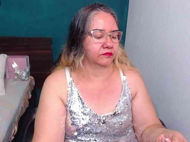 scarlett-dubois webcam