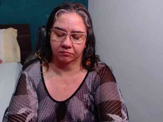 scarlett-dubois webcam