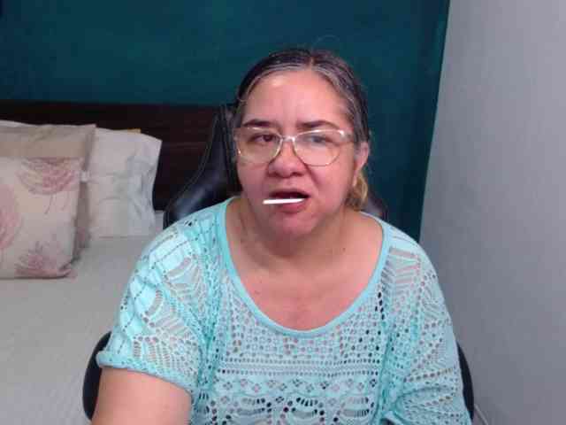 scarlett-dubois webcam