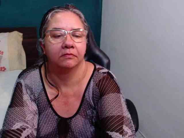 scarlett-dubois webcam