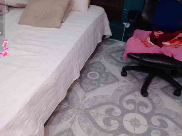 scarlett-dubois webcam