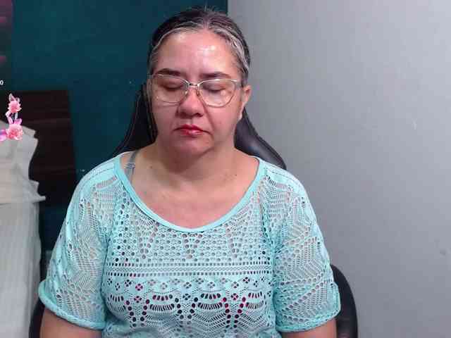 scarlett-dubois webcam