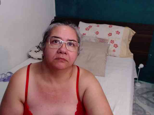 scarlett-dubois webcam