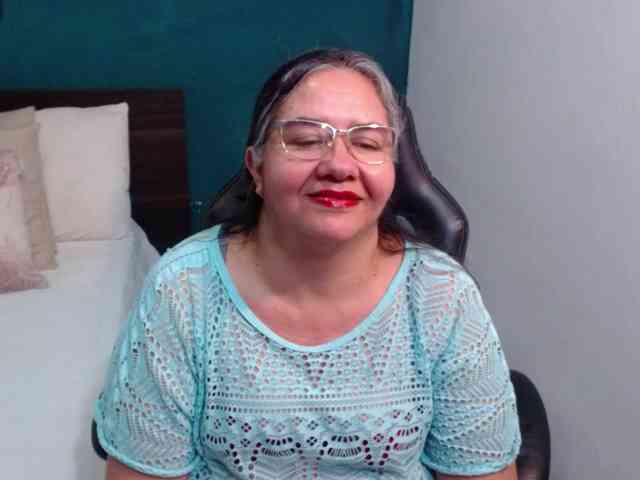 scarlett-dubois webcam