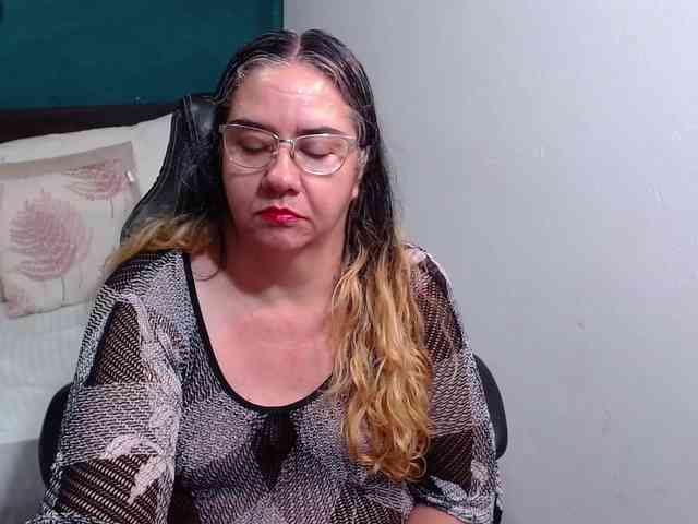 scarlett-dubois webcam