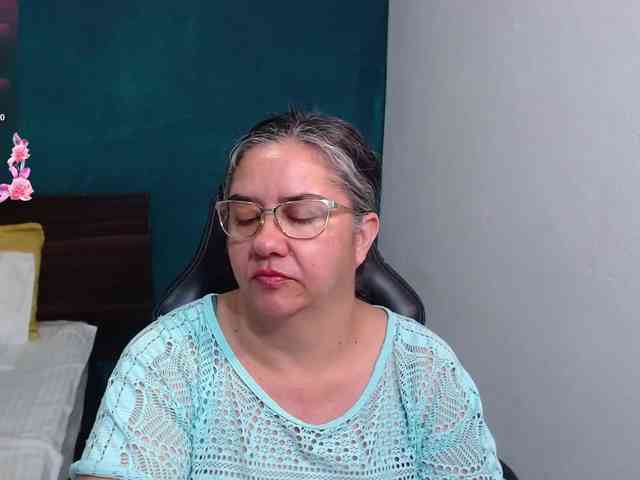 scarlett-dubois scarlett-dubois