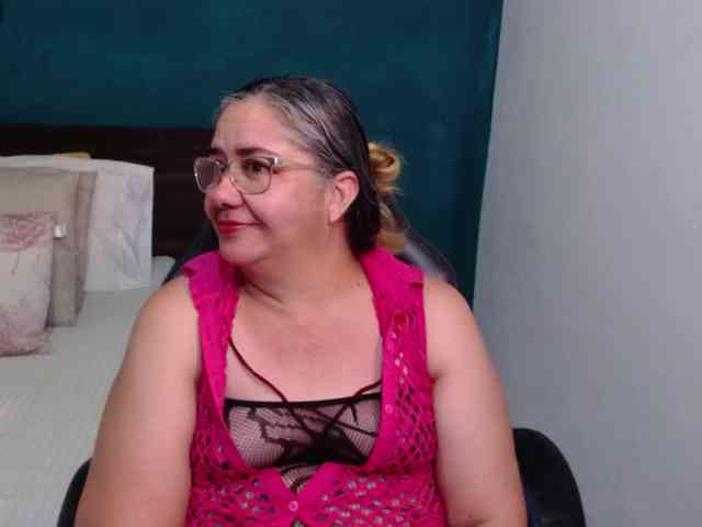 scarlett-dubois webcam