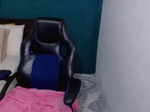 scarlett-dubois webcam