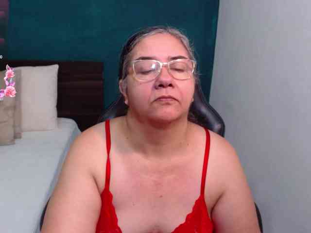 scarlett-dubois webcam