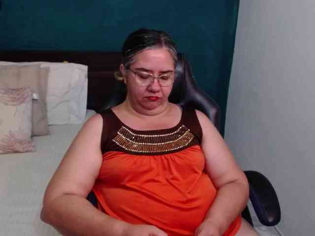 scarlett-dubois webcam