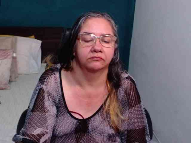 scarlett-dubois webcam