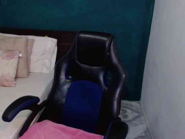 scarlett-dubois webcam