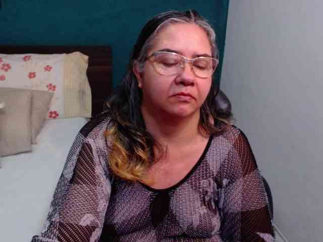 scarlett-dubois webcam