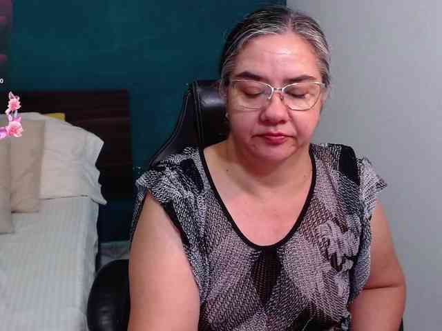 scarlett-dubois webcam