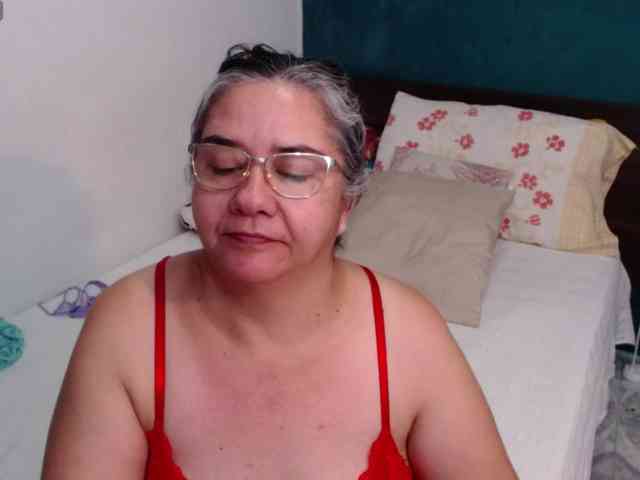 scarlett-dubois webcam