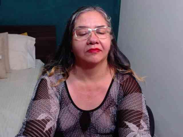 scarlett-dubois webcam