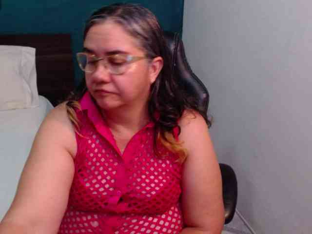 scarlett-dubois webcam