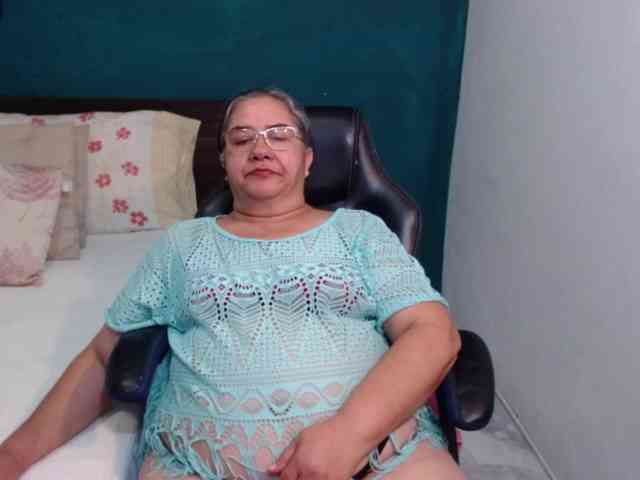 scarlett-dubois webcam