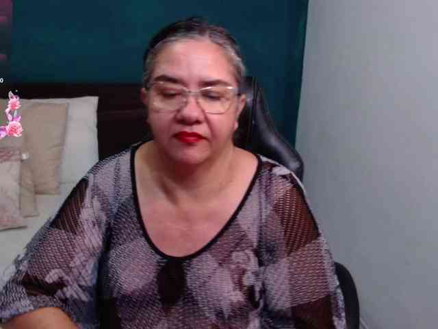 scarlett-dubois webcam