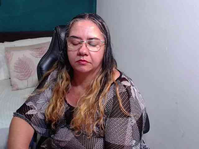 scarlett-dubois webcam