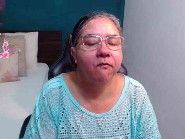 scarlett-dubois webcam