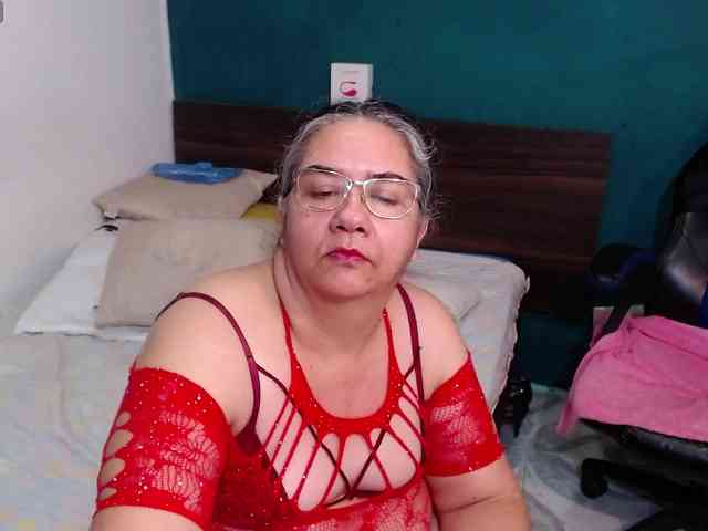 scarlett-dubois webcam
