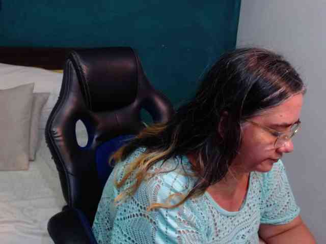 scarlett-dubois webcam