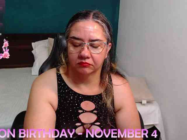 scarlett-dubois webcam