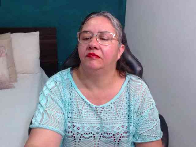 scarlett-dubois webcam