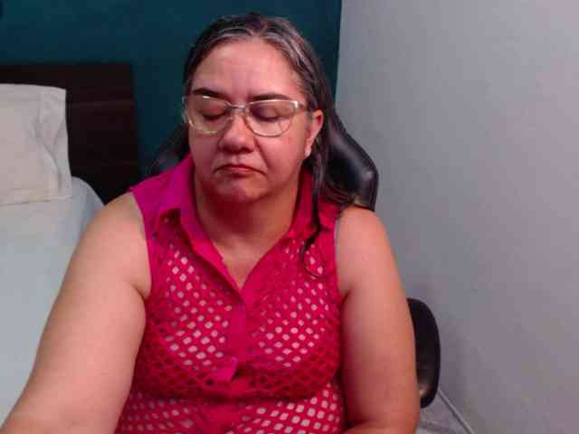 scarlett-dubois webcam