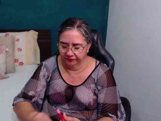 scarlett-dubois webcam