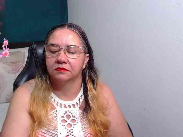 scarlett-dubois webcam