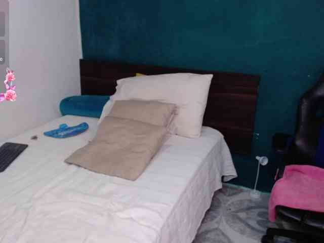 scarlett-dubois webcam