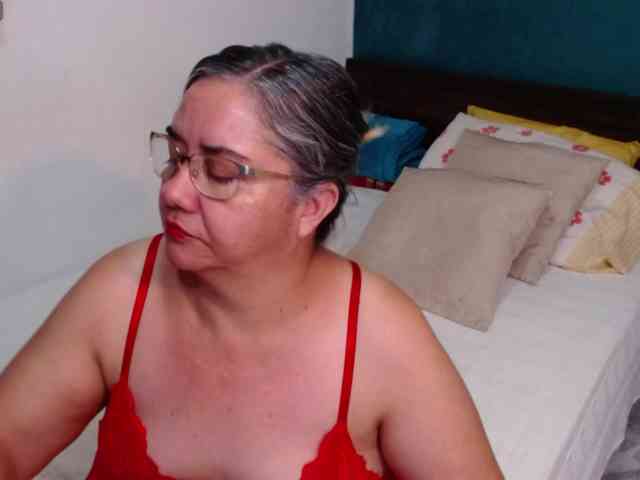 scarlett-dubois webcam