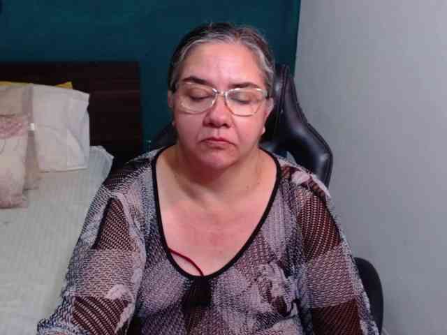 scarlett-dubois webcam