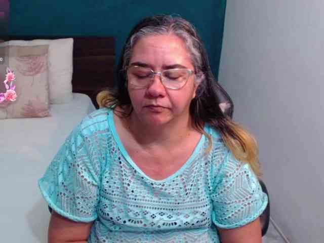 scarlett-dubois webcam