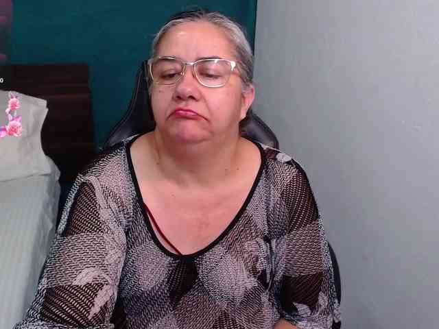 scarlett-dubois scarlett-dubois