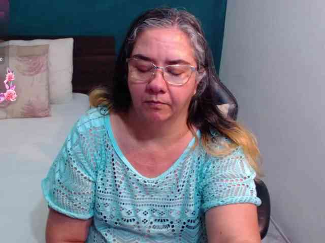 scarlett-dubois webcam