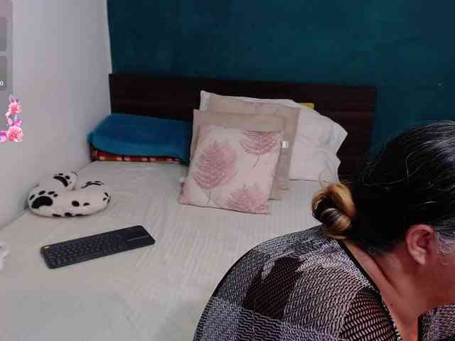 scarlett-dubois scarlett-dubois